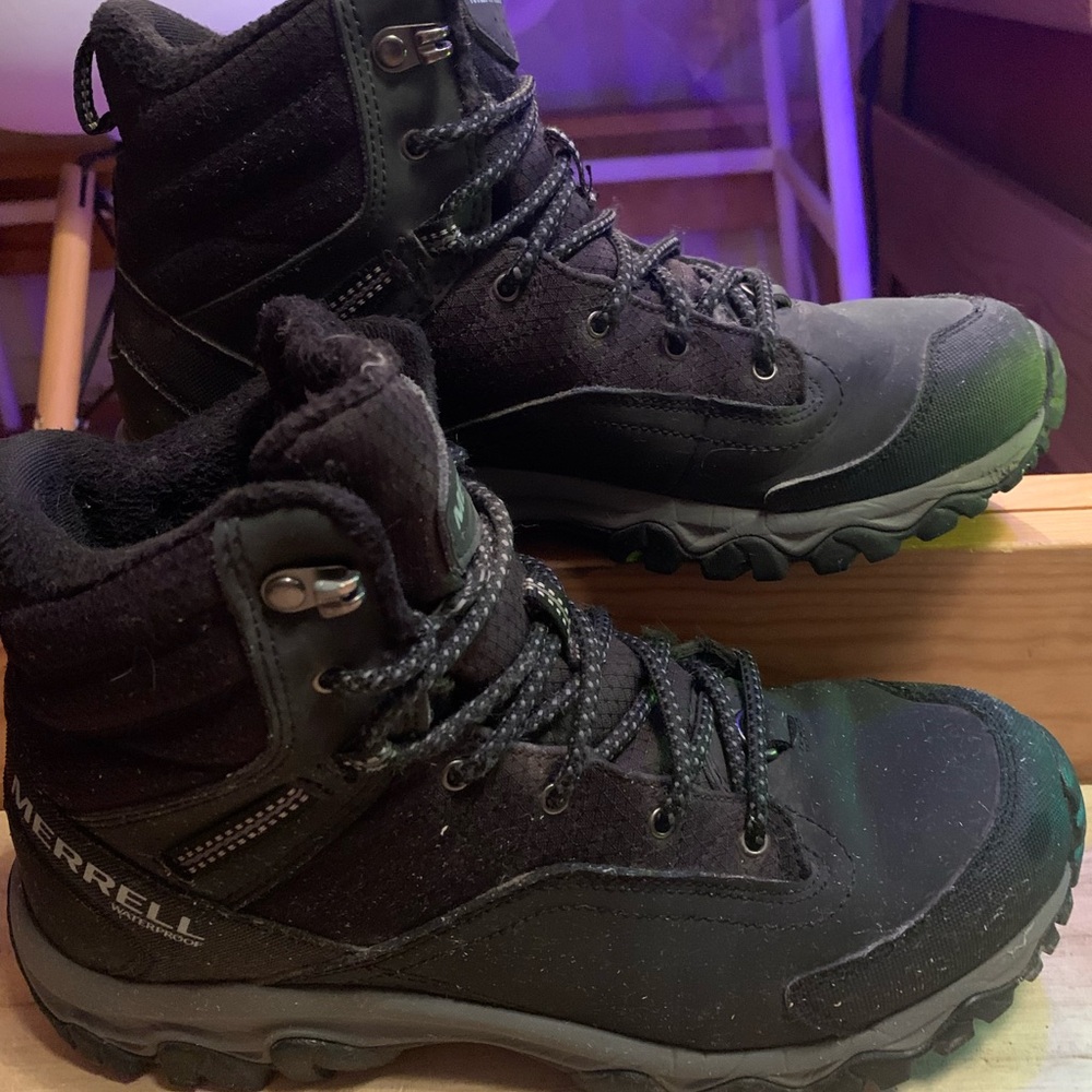 Merrell Black Outdoor Boots - Picture 2 of 9